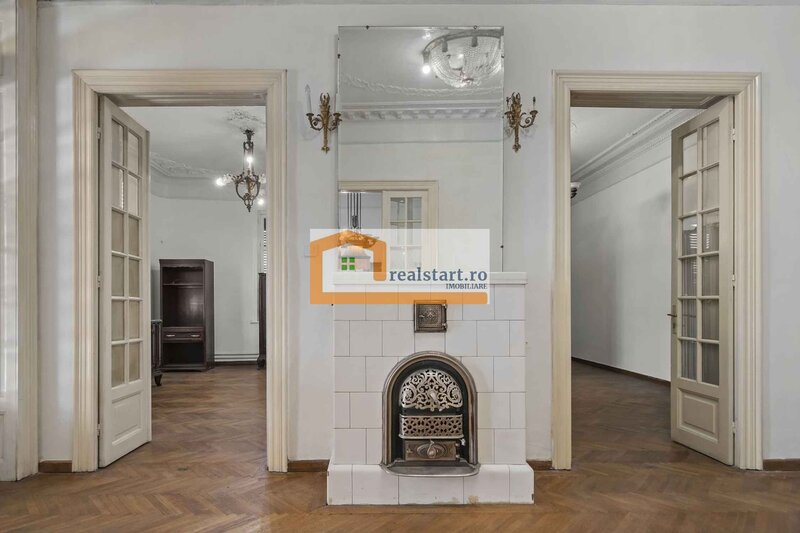 Cartierul Evreiesc, S+P+E+Pod, curte libera 300mp, ideal cabinete, birouri